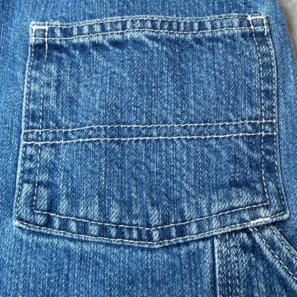 OshKosh Bgosh Toddler Size 24M Denim Bib Overalls Boys Blue Carpenter Snap Leg